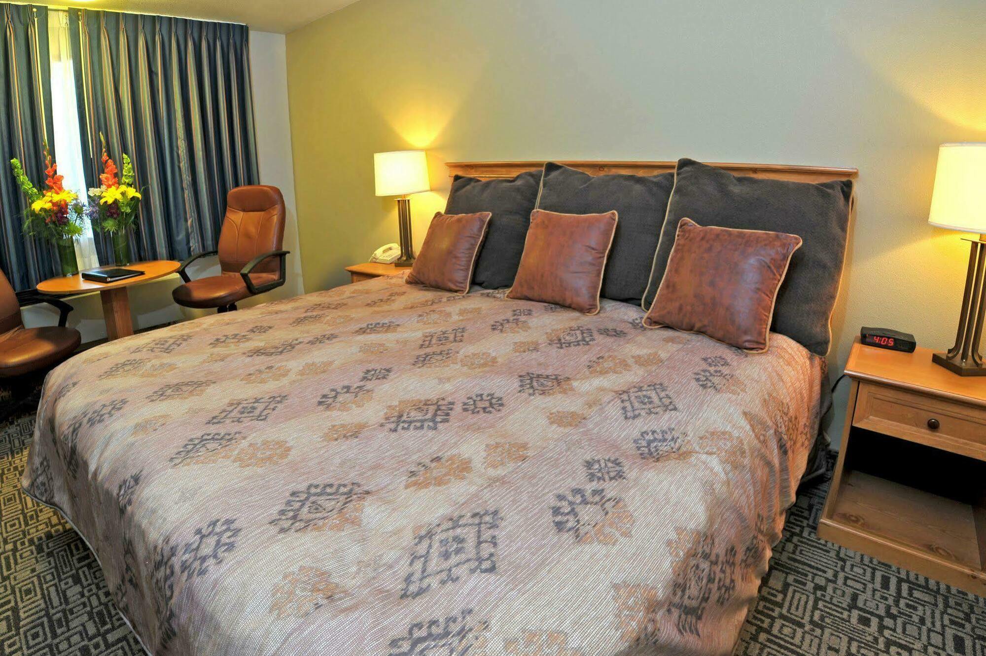 Shilo Inn Suites Hotel - Bend Værelse billede